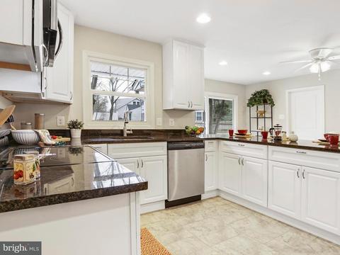 8785 Oxwell Ln, Laurel, MD 20708 photo 11