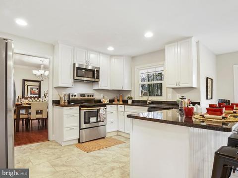 8785 Oxwell Ln, Laurel, MD 20708 photo 10
