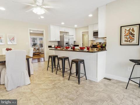 8785 Oxwell Ln, Laurel, MD 20708 photo 9