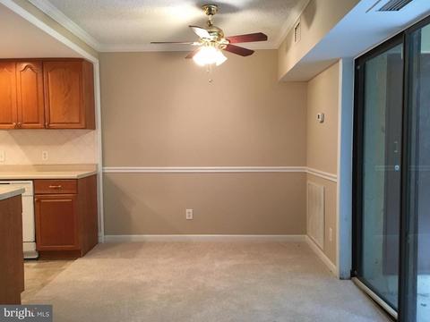 11635 Stoneview Sq #2B, Reston, VA 20191 photo 8