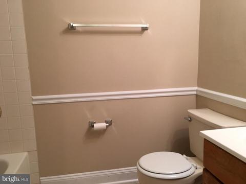 11635 Stoneview Sq #2B, Reston, VA 20191 photo 15
