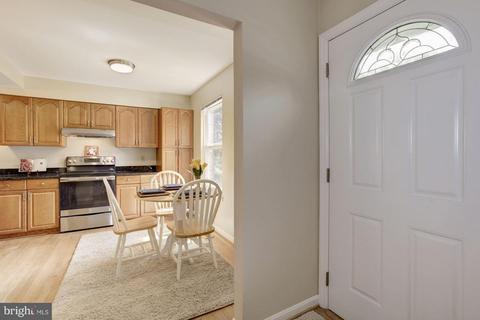 6468 Ohara Ct, Springfield, VA 22152 photo 2