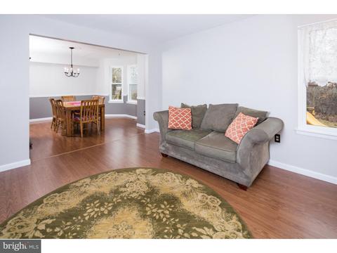 472 Granger Dr, Bear, DE 19701 photo 4