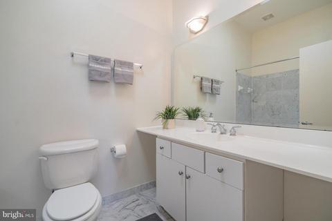 2363 Champlain St NW #22, Washington, DC 20009 photo 24