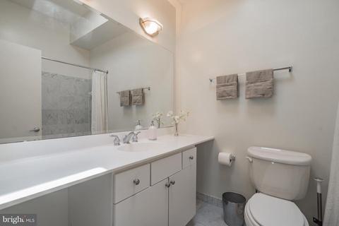 2363 Champlain St NW #22, Washington, DC 20009 photo 19