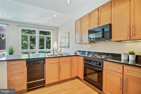 2363 Champlain St NW #22, Washington, DC 20009 photo 10
