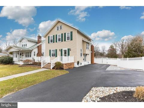376 E Holly Ave, Pitman, NJ 08071 photo 2
