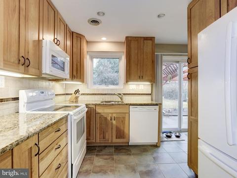 409 Kerwin Rd, Silver Spring, MD 20901 photo 5