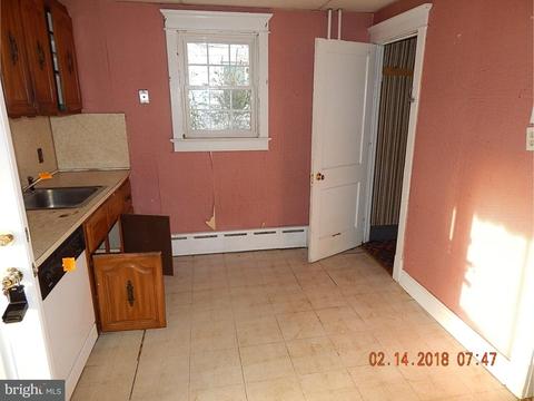 342 Concord Ave, Ewing, NJ 08618 photo 5