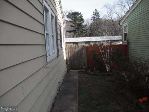 149 Risdon St, Mount Holly, NJ 08060 photo 4
