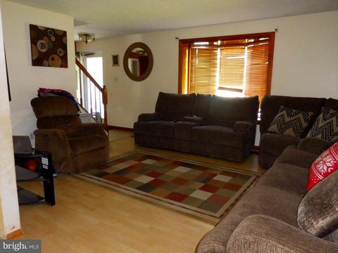 526 Logan St, Frederick, MD 21701 photo 4