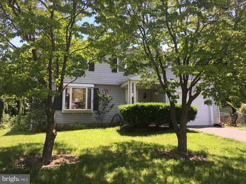 526 Logan St, Frederick, MD 21701 photo 2