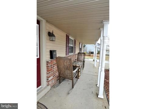 25 Montclair Dr, Delran, NJ 08075 photo 2