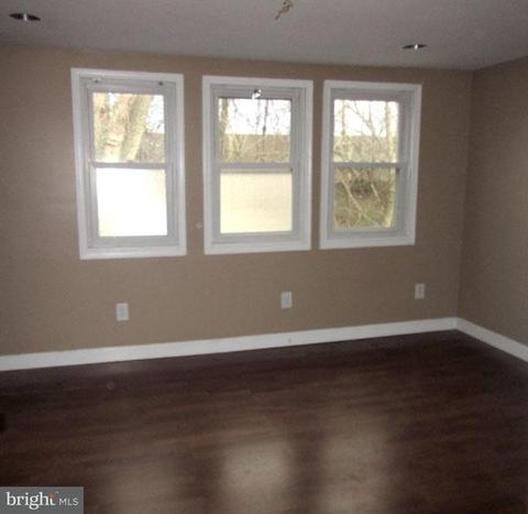 3009 Freeway, Halethorpe, MD 21227 photo 9