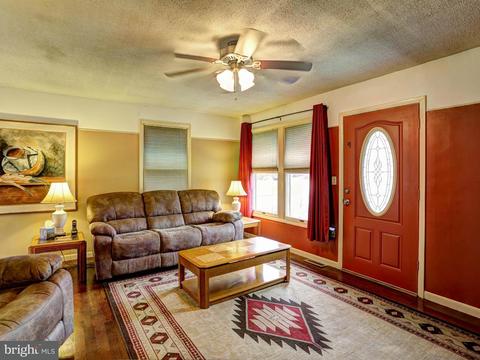 9155 Gross Ave, Laurel, MD 20723 photo 3