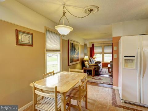 9155 Gross Ave, Laurel, MD 20723 photo 5