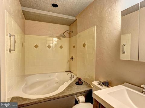 9155 Gross Ave, Laurel, MD 20723 photo 12