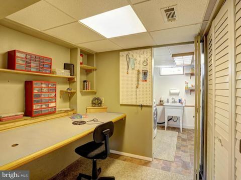 9155 Gross Ave, Laurel, MD 20723 photo 20
