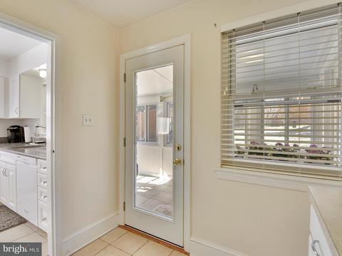 9914 Markham St, Silver Spring, MD 20901 photo 11