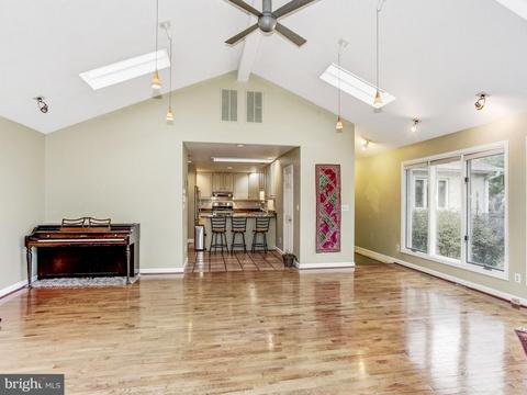6816 Dillon Ave, Mclean, VA 22101 photo 14