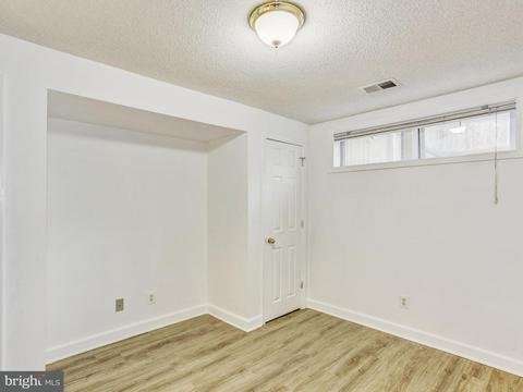 6816 Dillon Ave, Mclean, VA 22101 photo 22
