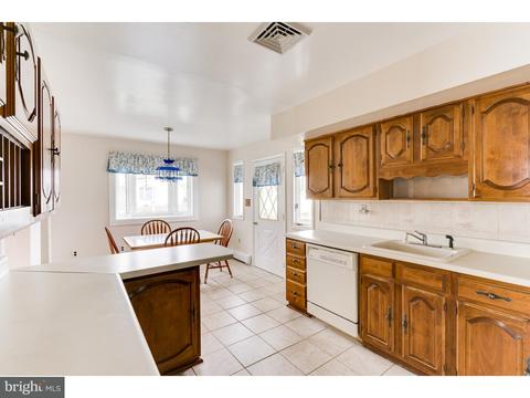 46 Rolling Ln, Hamilton, NJ 08690 photo 10