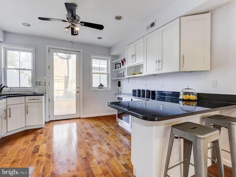 1128 C St NE, Washington, DC 20002 photo 8