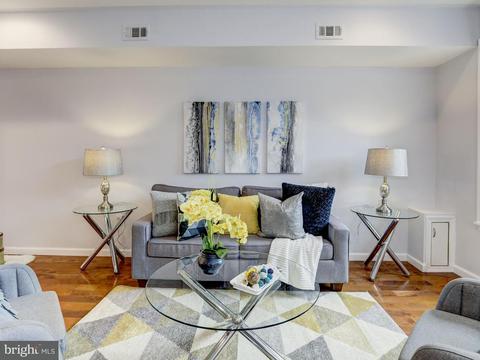 1128 C St NE, Washington, DC 20002 photo 3