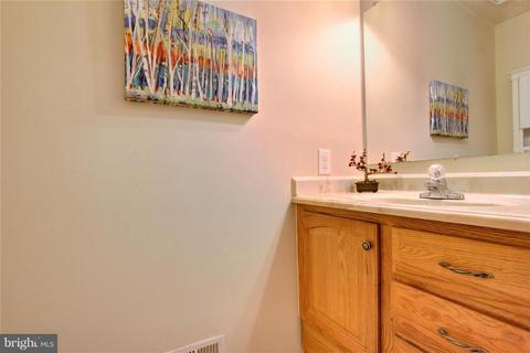 8505 Bovelder Dr, Laurel, MD 20708 photo 17