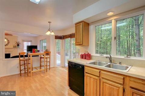 8505 Bovelder Dr, Laurel, MD 20708 photo 11