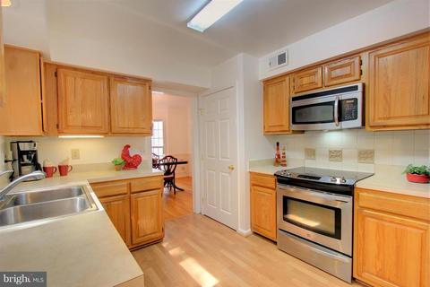 8505 Bovelder Dr, Laurel, MD 20708 photo 8