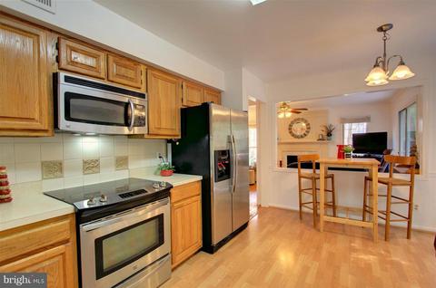 8505 Bovelder Dr, Laurel, MD 20708 photo 12