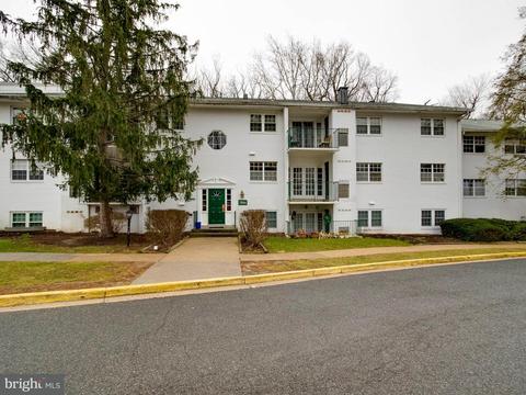 7094 Spring Garden Dr #2, Springfield, VA 22150 photo 1