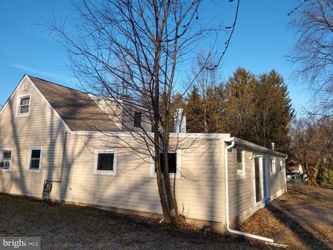 58 Farrell Ave, Ewing, NJ 08618 photo 2
