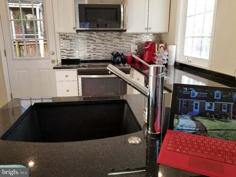 9305 Walden Rd, Silver Spring, MD 20901 photo 2