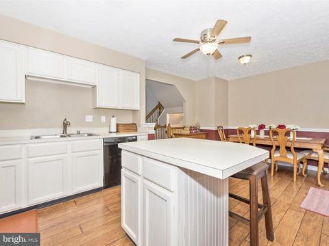 1549 Beverly Ct, Frederick, MD 21701 photo 12
