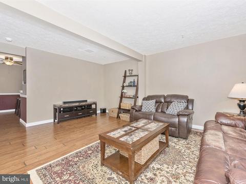 1549 Beverly Ct, Frederick, MD 21701 photo 5