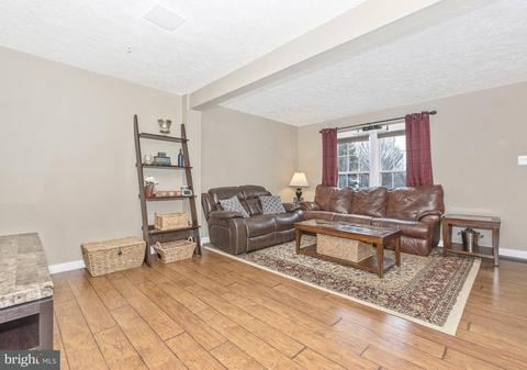 1549 Beverly Ct, Frederick, MD 21701 photo 4