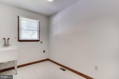 7966 Frances Ln, Pasadena, MD 21122 photo 18