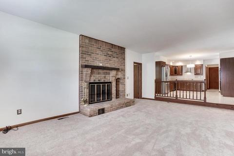 7966 Frances Ln, Pasadena, MD 21122 photo 14