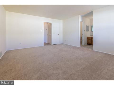 643 Cascade Dr S, Mount Laurel, NJ 08054 photo 17