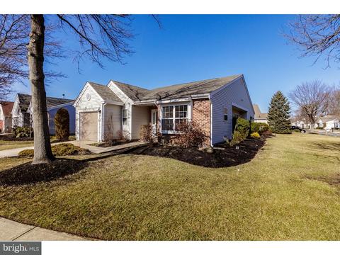 643 Cascade Dr S, Mount Laurel, NJ 08054 photo 1