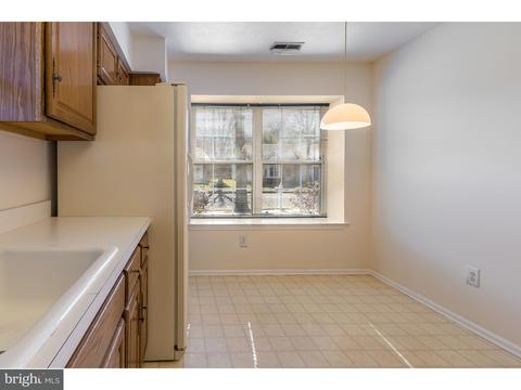 643 Cascade Dr S, Mount Laurel, NJ 08054 photo 6