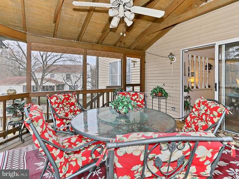 7610 Springfield Hills Dr, Springfield, VA 22153 photo 16
