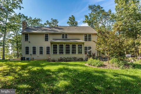 4209 Sequoia Dr, Westminster, MD 21157 photo 3