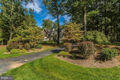 4209 Sequoia Dr, Westminster, MD 21157 photo 4