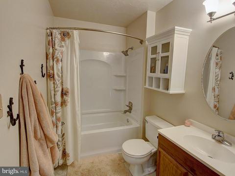 309 Cardinal Rd, Lititz, PA 17543 photo 13