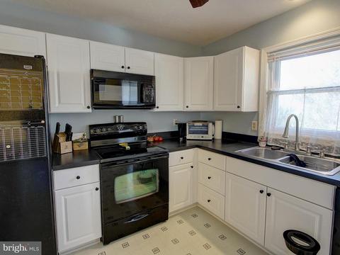 309 Cardinal Rd, Lititz, PA 17543 photo 9