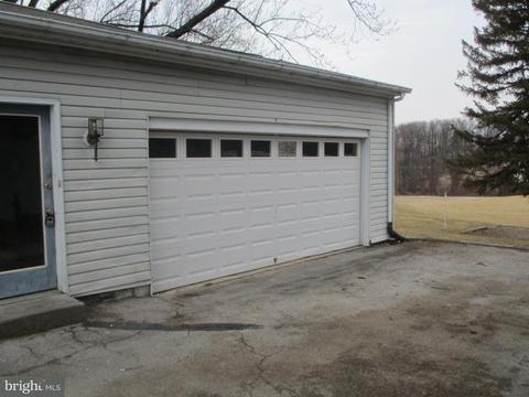 1551 Fairmount Rd, Hampstead, MD 21074 photo 11