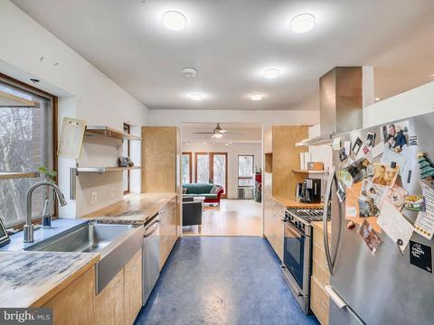 1611 Dublin Dr, Silver Spring, MD 20902 photo 7
